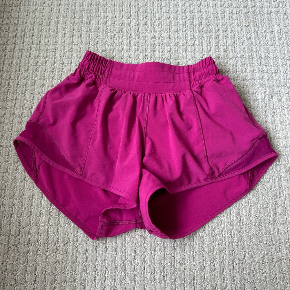 Lululemon Hotty Hot shorts size 2 2.5
